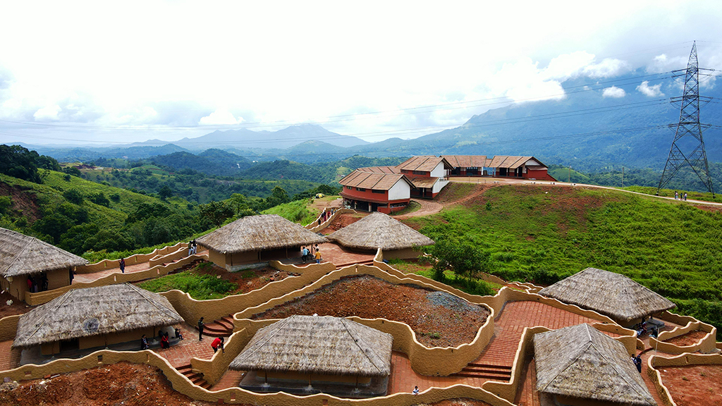 En Ooru Tribal Village